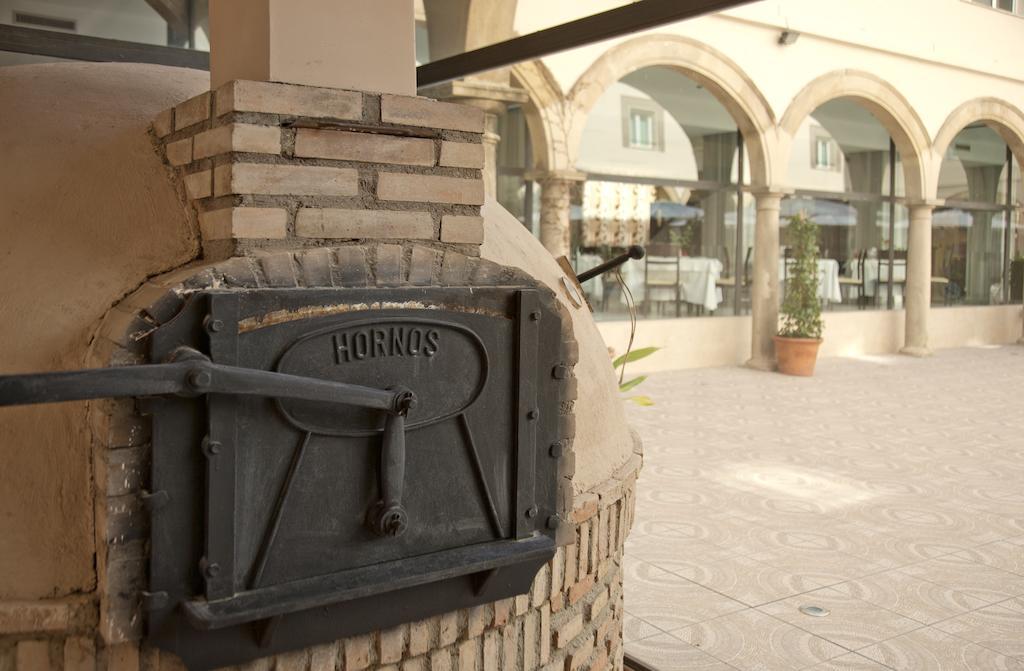 Trh Ciudad De Baeza Hotel Exterior foto